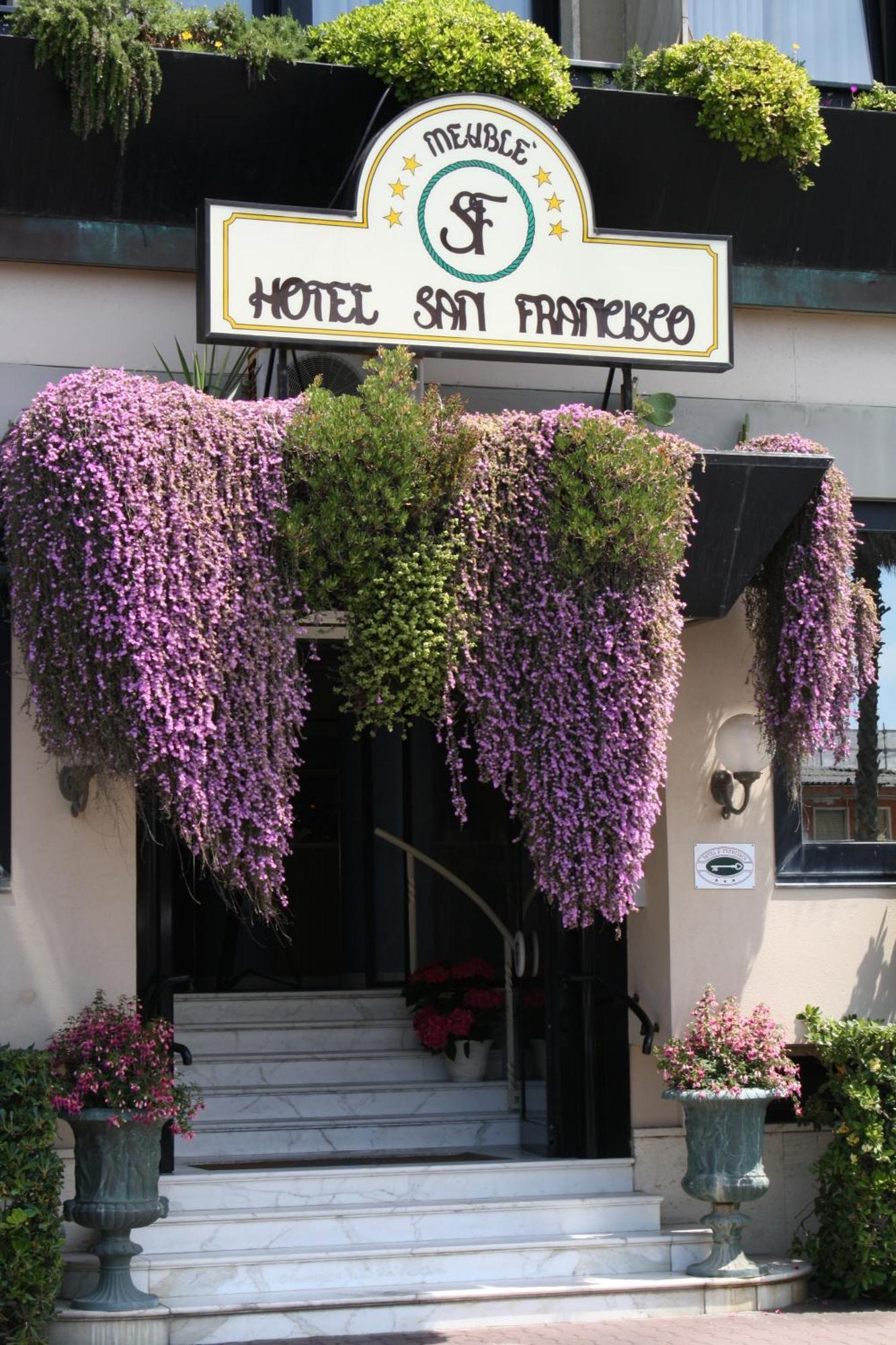 Hotel San Francisco Viareggio Dış mekan fotoğraf